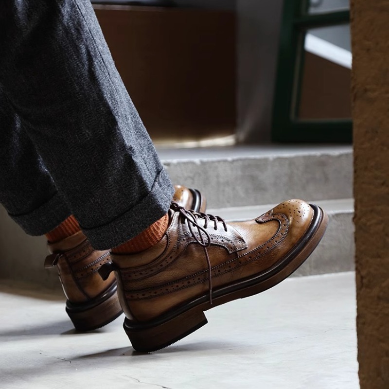 البروغ البريطاني منحوتة عالية  - مراجعة Men'S Shoes Hey Dude وسعره