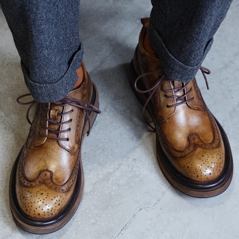 البروغ البريطاني منحوتة عالية  - مراجعة Men'S Shoes Hey Dude وسعره